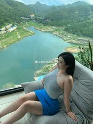 爱吃炸鸡的小玫缓解焦虑最好的方式 做spa ​​​