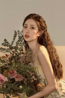 婉晴宝贝：“愿许秋风离别意    散我心中意难平”#图文伙伴计划 #光终究会洒在你身上