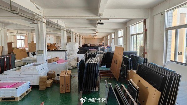 假冒品牌电视机白天下架夜间上架