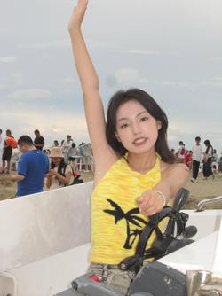 饼饼mi：#海 我的夏天