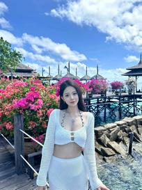 GARIS GIRL 好看的 来海边旅游穿杠杠的