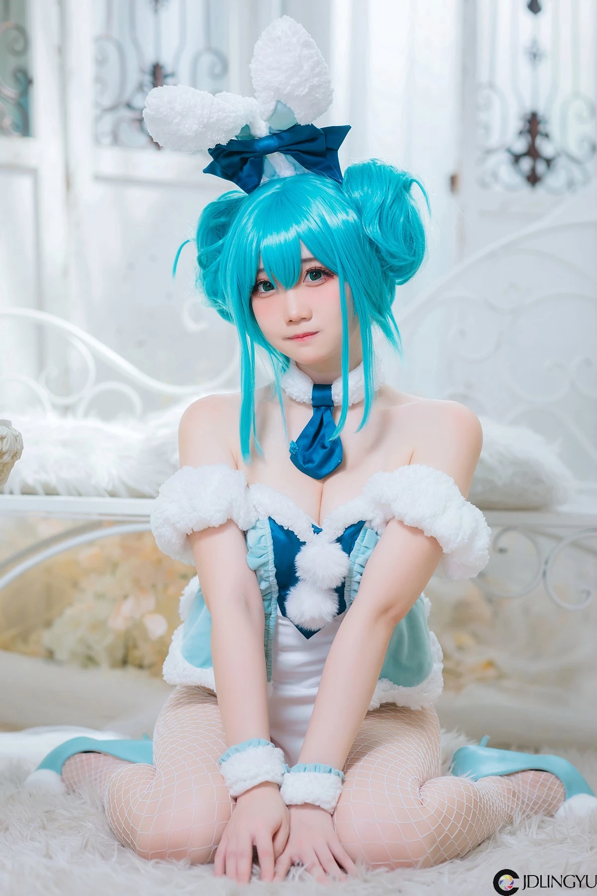 焖焖碳 初音兔女郎 个头大就一定厉害吗？恐龙不是照样灭绝了。