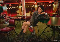 赵今麦 2025新年, 与#MiuMiu如期而遇#。
