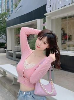 猫九酱Sakura：你嗦爱我 尊嘟假嘟。#星期八和你约会 #pink
