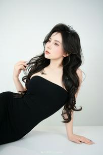 禅雨儿Lynne 谁说可爱与性感不能兼备？