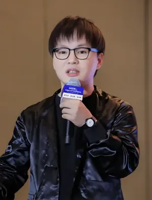 翁东华
