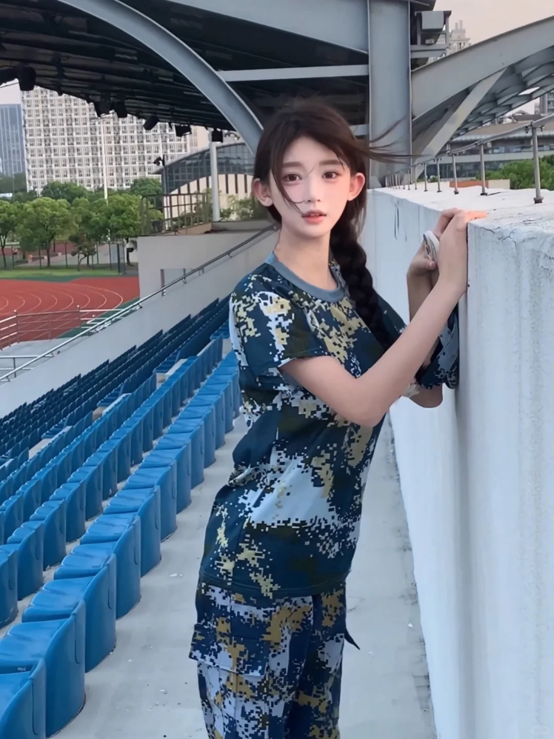 莓猫冰没事多跟优秀的人聊聊天，看看自己跟别人的差距有多大- 小红书