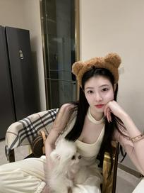 付付：#我和狗狗 #今日穿搭look 今天迟到啦