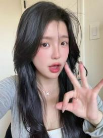 粥小糍：广东老抽 人的成见是E座大3#一闪一闪亮星星 #抽象
