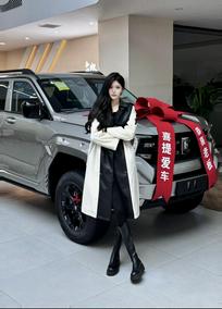 舟XX：野心从来不是贬义词 女性也可以开硬派越野 #坦克400Hi4-T  #女性力量 #一米八