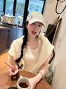 付付：天气阴 心情也不好#巧了你也穿了白色入镜