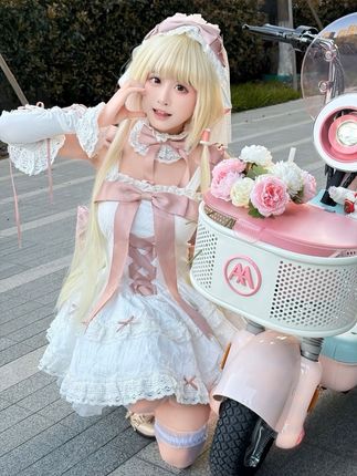 小奈圆滚滚：骑了我的新车 你也是爱玛元住民咯 #爱玛元宇宙play #玩儿转自己的小宇宙