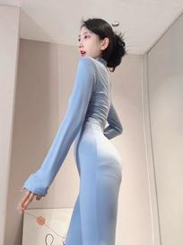 朱古力：#今日份舞蹈打卡 #阿凡提摇 旅游第三天！