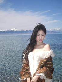 在下肥兔兔：吹上了旷野的风 #新疆 #赛里木湖 #旷野