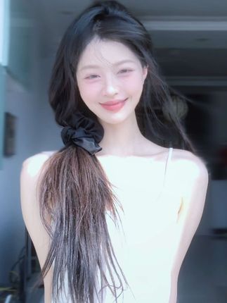 黄二：等春来与我共鸣#春天 #白开水妆容 #甜妹 #氛围感