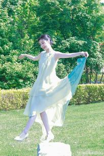 杨祺如杀青快乐！ 十分不舍这样一群苦中作乐的同伴们