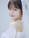 小何何：能让我狂奔的除了大雨也仅有你了#绝美婚纱变装挑战