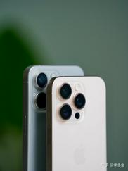 iPhone 16 Pro沙漠色是从iPhone 15 Pro Max钛原色换过来的