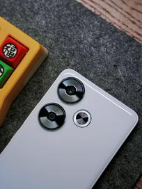 Redmi Turbo 3我建议1TB，直接一步到位就完了。