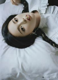 杨超越直播意外视频回放 .想得太多会毁了你。