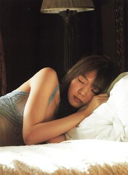 小林由依 在我眼中，你比那美景更加动人