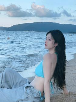 一只丸子啾：#一起看海 #海边拍照 #旅行碎片