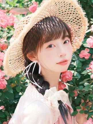 西恩最棒啦：“在喜欢的状态里更新生活” #蔷薇花 #花墙 #蔷薇 #来拍照了