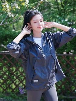 圣帝吖_Diana：我准备好迎接和盛夏的这场热恋了 #伯希和防晒衣#伯希和小森林防晒衣 #奔赴自然#一起赴山海