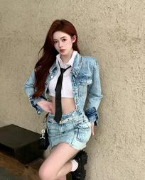 卓：服了这群老六 能不能悠着点儿 我骂人骂的私信都让封了#辣妹 #ootd穿搭 #显白发色