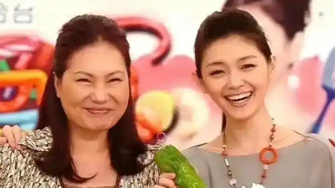 S妈让汪小菲夫妇卖车拿钱