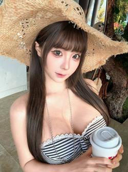 蠢沫沫你应该很会夹娃娃吧？才会一下子就抓住我的心。