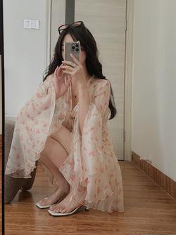 若语定制 花色很美腻，约会冲！！！夏天穿妥妥可以度假风满满～