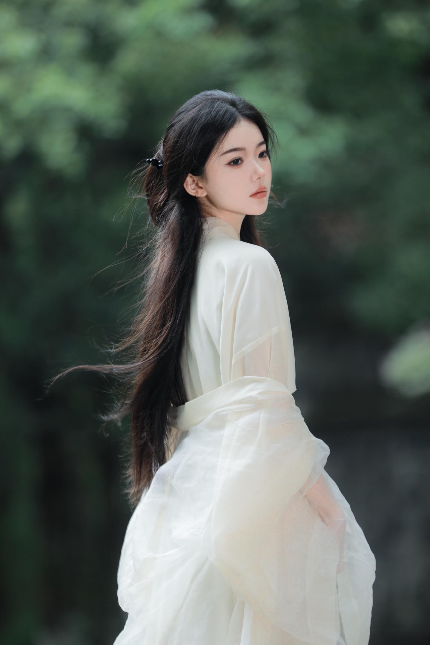 林夕木苒：人生何处不清欢。#古风 #清冷风 #汉服 #国风美永不过时