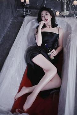 一只美羊羊：BGM一响 宿命感拉满。#与恶魔有约 #禁欲系