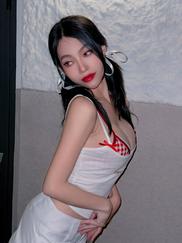 miuzxc但那又怎样，哪怕遍体鳞伤也要勇往直前。