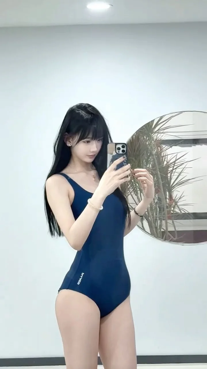 生抽CX 运动+养肝365天，姐的腰臀比已经next level - 小红书