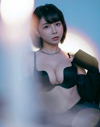 胎尼21日发文表示，大部分时间她是直球对决的人