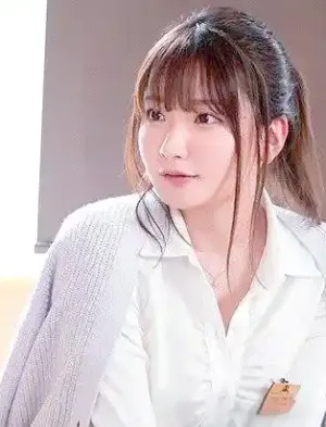 鹫尾芽衣