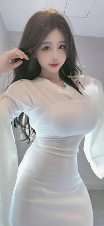 Yutnoey不知不觉就成了另一幅模样，我们在时光的两岸判若两人