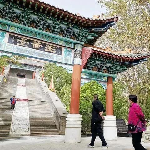 “五一”小长假 新疆各地景区严抓旅游防疫安全