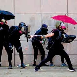 暴毁下一代：暴乱和疫情双重打击，香港大学生毕业变失业