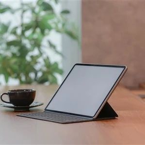 【推仔说新闻】微软Surface扩展坞 Surface Dock 2曝光