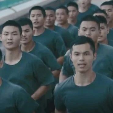 驻香港部队集训视频曝光，网友：有你们在，我们很放心