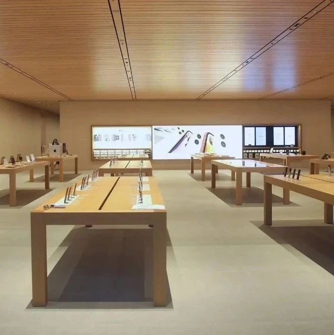 实地探访苹果三里屯新店开业：人数众多，排队要求间隔一米