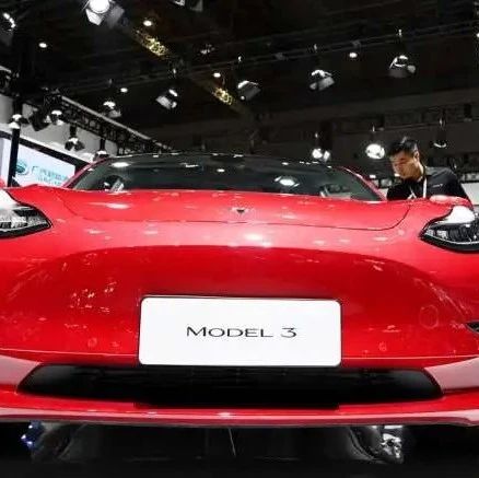 用户在拼多多花25万买Model 3，特斯拉：拒绝交付！