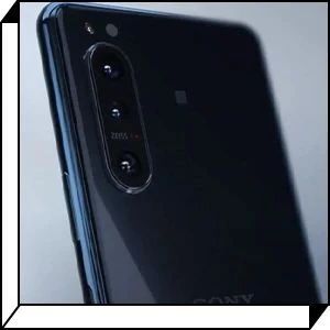 索尼 Xperia 5 II 小屏旗舰曝光 | 三星 Galaxy Z Fold 2 折叠屏将亮相