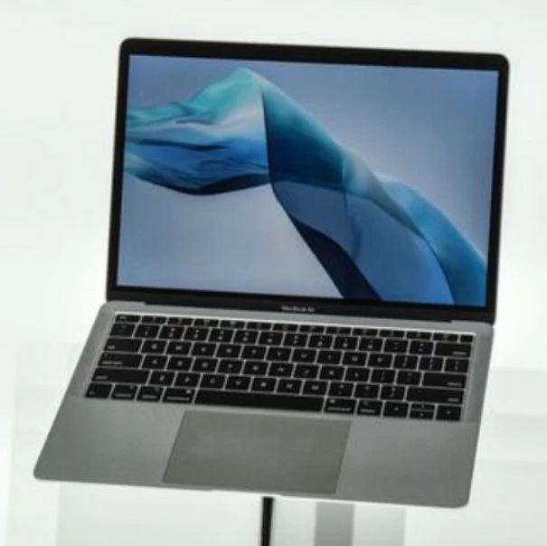 传苹果下半年或明年初推出新款MacBook Air 更轻薄且配备MagSafe