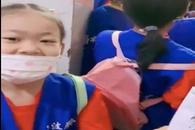 萌翻了！杭州小女孩因崇拜消防员，参观时偷偷为其画像