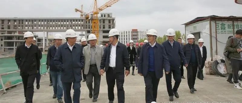 市委常委、市政府常务副市长周仕飞到我校调研在建二期项目