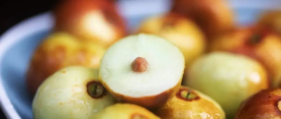 新疆塔克拉玛干沙漠的甜蜜，这枣比哈密瓜都甜？
